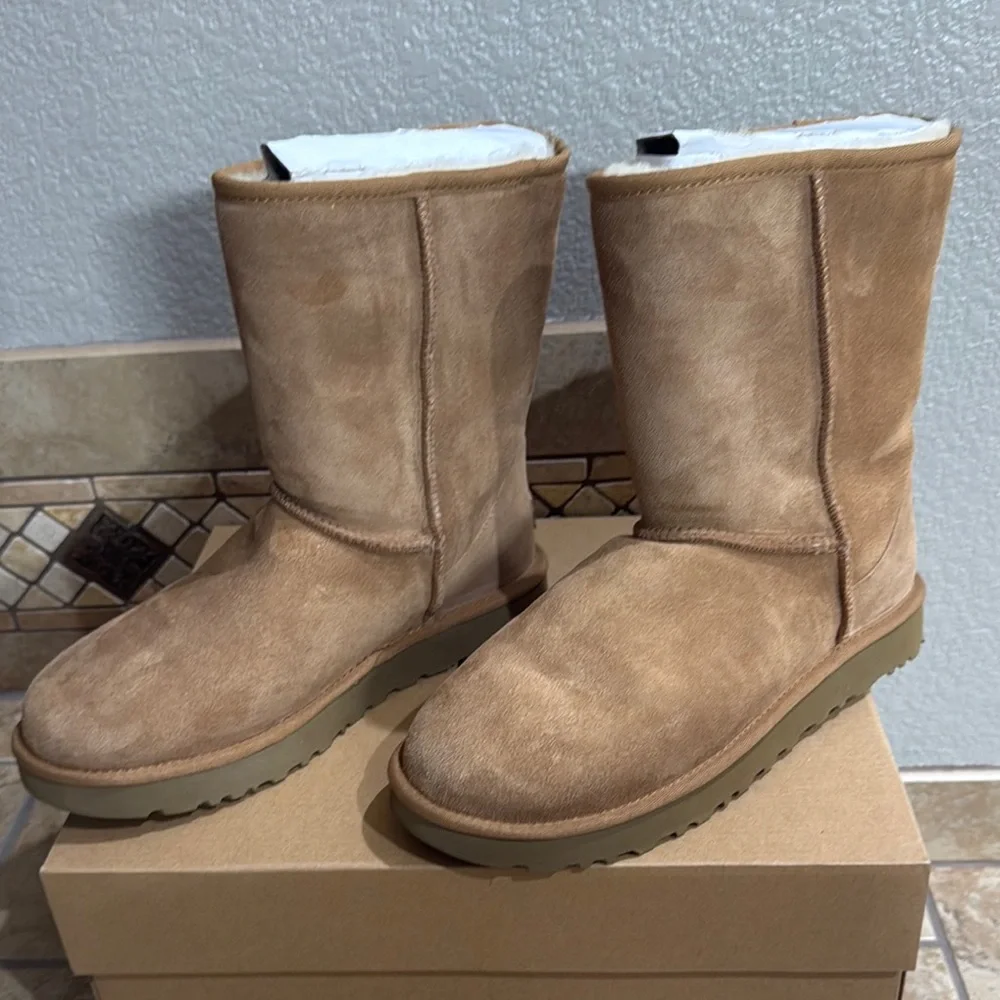 UGG Classic Short Chestnut Boots - Picture 2 of 8